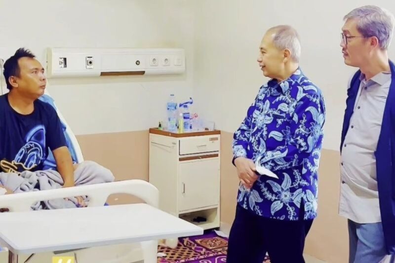 Dewan Pengawas BPJS Kesehatan Paulus Agung Pambudhi meninjau langsung pelayanan JKN RSUD Jambi, tepatnya di RSUD H Abdul Manap.(poto: istimewa).