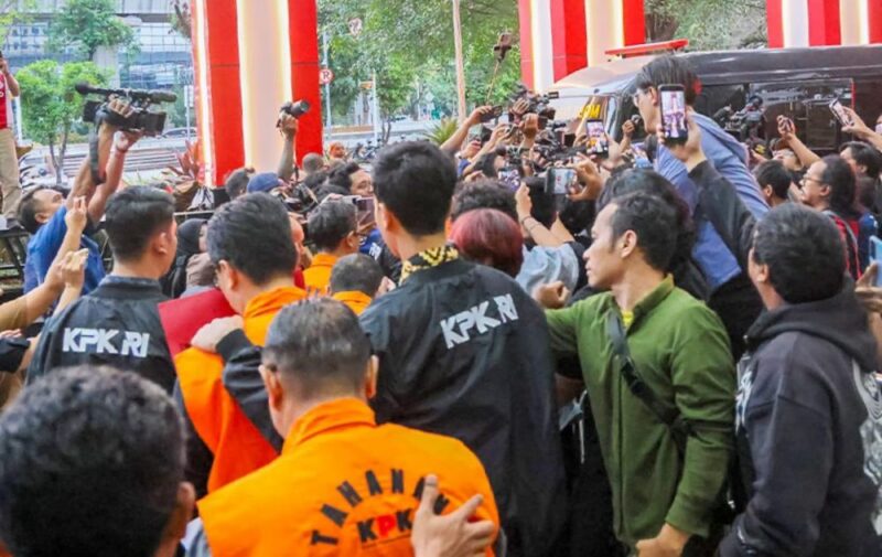 KPK menetapkan dan menahan delapan tersangka kasus korupsi Kementerian ATR/BPN dengan menyita total barang bukti senilai Rp106,3 miliar.(poto: jamberita.com).