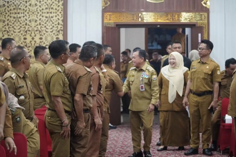 Gubernur Jambi Al Haris membuka Rapat Koordinasi Camat Se-Provinsi Jambi di Ruang Pola Kantor Gubernur Jambi, Selasa (29/09/2026).(poto: jamberita.com).