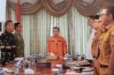 Gubernur Jambi Dr. H. Al Haris, S.Sos., M.H., memimpin Rapat Koordinasi (Rakor) penanggulangan puncak Karhutla secara virtual pada Senin (7/9/2026).(poto: jamberita.com).