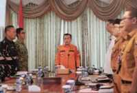 Gubernur Jambi Dr. H. Al Haris, S.Sos., M.H., memimpin Rapat Koordinasi (Rakor) penanggulangan puncak Karhutla secara virtual pada Senin (7/9/2026).(poto: jamberita.com).