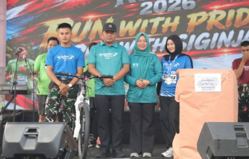 Wakil Bupati Tebo Nazar Efendi S.E., M.Si., turut meramaikan agenda ajang Siginjai Run 2026 Tebo di Lapangan Garuda, Kabupaten Tebo, Minggu (13/9/2026).(poto: jambiprima.com).