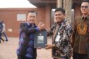 Gubernur Jambi Al Haris secara resmi membuka forum High Level Meeting Tim Percepatan dan Perluasan Digitalisasi Daerah di Museum Sriwijaya Dharmakirti, Kabupaten Muaro Jambi, Jumat (4/9/2026).(poto: jamberita.com).