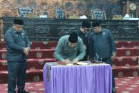 DPRD bersama Pemerintah Kabupaten Merangin resmi menyepakati pengesahan Ranperda Perubahan APBD 2026 Merangin menjadi Peraturan Daerah, Kamis (17/9).(poto: kominfo).