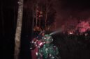 Tim gabungan Manggala Agni dan BPBD Kabupaten Muaro Jambi berhasil memadamkan peristiwa kebakaran lahan muaro jambi di RT 13 Desa Pematang Gajah, Kecamatan Jambi Luar Kota (Jaluko).(poto: jamberita.com).