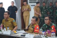 Bupati Batanghari M. Fadhil Arief memfasilitasi Rapat Koordinasi Penanganan Kebakaran Hutan dan Lahan Provinsi Jambi.(poto: jamberita.com).