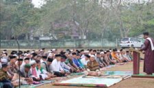 Warga bersama unsur pemerintahan menggelar salat Istisqa Muko-muko Bathin VII di Kabupaten Bungo, Jambi, pada Kamis (10/9/2026).(poto: jambiprima.com).