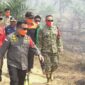 Kasiops Korem 042/Gapu Kolonel Inf Wahyu Alfiyan Arisandi mendampingi Gubernur Jambi Dr. H. Al Haris meninjau lokasi Taman Hutan Raya Sultan Thaha Syaifuddin, Kabupaten Batang Hari, pada Jumat (4/9/2026).(poto: jamberita.com).