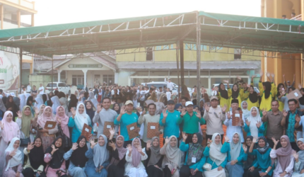 Kepala Kemenag Sungai Penuh resmi menutup KOMPAS 2026 di Ponpes Arafah. Ajang olahraga dan seni madrasah ini berlangsung sukses serta meriah.