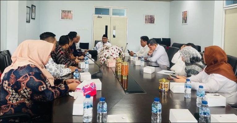 Acara penandatanganan berlangsung di Ruang Rapat Lantai 3 Rektorat UIN STS Jambi pada Selasa (8/9/2026).(poto: jambiprima.com).
