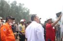Wakil Gubernur Jambi Abdullah Sani mendampingi Wakil Menteri Lingkungan Hidup Diaz Faisal Malik Hendropriyono memantau penanganan karhutla Tanjung Jabung Timur pada Jumat (4/9/2026).(poto: jamberita.com).