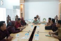 Pemkab Merangin menggelar pertemuan bersama manajemen kampus UMJ di Rumah Dinas Sekretaris Daerah Merangin pada Senin (21/9).(poto: kominfo).