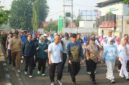 Kepala Badan Kepegawaian Negara RI Prof. Dr. Zudan Arif Fakrulloh menghadiri kegiatan olahraga bersama pejabat Bungo di depan Rumah Dinas Bupati Bungo, Jumat (4/9/2026).(poto: jambiprima.com).