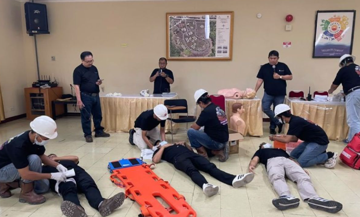 PetroChina Jabung menggelar lokakarya prosedur evakuasi medis darurat.(poto: istimewa).