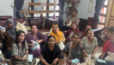 PT Permodalan Nasional Madani (Persero) menyalurkan bantuan tanggap darurat PNM kepada masyarakat terdampak bencana asap di Provinsi Jambi.(poto: istimewa).