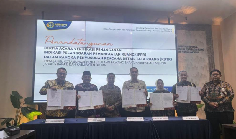 Wali Kota Sungai Penuh, Alfin, SH, menandatangani dokumen kerja sama tersebut secara langsung di Gedung ATR/BPN, Jakarta Selatan, Kamis (3/9).(poto: ist).