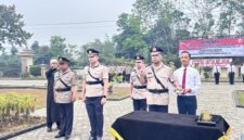 Kapolres Muaro Jambi AKBP Bayu Noormansyah, S.H., S.I.K., M.H., memimpin upacara sertijab Polres Muaro Jambi di Lapangan Apel Kepolisian Resor Muaro Jambi.(poto: tribratanews.jambi).