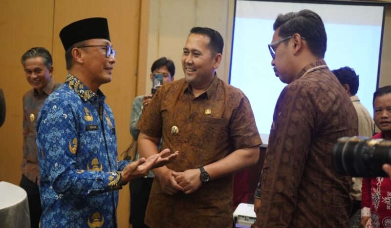 Bupati Merangin M. Syukur menghadiri acara Rakor Pembinaan Manajemen ASN se-Provinsi Jambi di Hotel Amaris Bungo pada Kamis (3/9).(poto: meranginkab.).