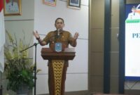 Bupati Merangin M. Syukur memberikan instruksi tegas kepada seluruh jajaran pendidik saat membuka Sosialisasi Pengelolaan Dana BOSP Merangin Tahun 2026.(poto: kominfo).
