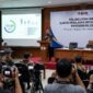 Ilustrasi : Ketua KPK Setyo Budiyanto memaparkan hasil SPI Pendidikan 2026 yang naik menjadi 73,30 di Gedung Juang, Jakarta.(poto: AI).