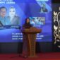 Bunda Literasi Provinsi Jambi, Hj. Hesnidar Haris (Hesti Haris), memberikan sambutanya di Auditorium Paduko Berhalo, Rumah Dinas Gubernur Jambi, Sabtu (24/10/2026).(poto: jamberita.com).