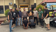 Polisi menangkap dua pelaku pembobolan pipa minyak Pertamina di Kota Jambi.(poto: istimewa).