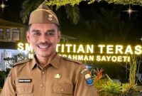 Kepala SMAN Titian Teras Abdurrahman Sayoeti, Hendri Yulianto.(poto: jamberita.com).