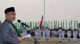 Bupati Bungo H. Dedy Putra Bertindak sebagai Inspektur Upacara Peringatan Hari Santri Nasional.(poto: jambiprima.com).