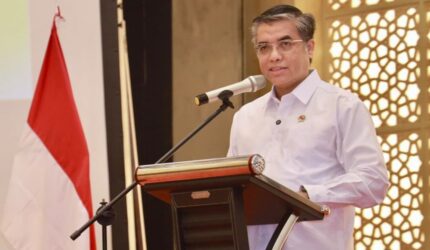 Kemnaker resmi rilis aturan BSU 2026 sebesar Rp900 ribu cair sekaligus. Cek syarat kepesertaan BPJS Ketenagakerjaan dan batas gajinya.