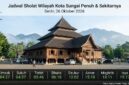 Jadwal sholat Kota Sungai Penuh Senin, 26 Oktober 2026 berlatar Masjid Agung Pondok Tinggi dan panorama bukit yang asri.(poto: AI).