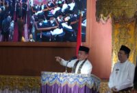 Gubernur Jambi Al Haris mendorong kawasan Tol Muaro Jambi hidupkan usaha warga lokal dan meminta warga stop buka lahan dengan membakar.(poto: jamberita.com).