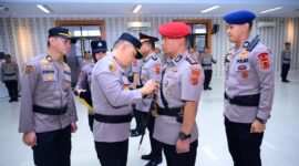 Kapolda Jambi Irjen Pol. Drs. Widodo memimpin langsung upacara sertijab pejabat Polda Jambi pada Selasa pagi, 20 Oktober 2026.(poto: istimewa).
