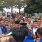 Ratusan pemuda menggelar demo mahasiswa pmii jambi di depan gerbang utama Kantor Gubernur Jambi pada Senin, 19 Oktober 2026.(poto: istimewa).