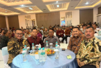 Walikota Alfin saat menghadiri acara Kenal pamit Kapolda Jambi, duduk bersama beberapa orang Bupati lainnya.(poto: ist.).