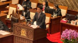 Komisi III DPR RI resmi menunjuk politisi Partai Gerindra, Habiburokhman, untuk memimpin Panitia Kerja Rancangan Undang-Undang Perampasan Aset Tindak Pidana.(poto: AI).