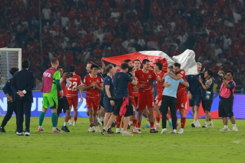 Timnas Indonesia rayakan juara FIFA ASEAN Cup 2026 usai tekuk Thailand via adu penalti di SUGBK Jakarta, Senin (5/10).(poto: kompas.com).