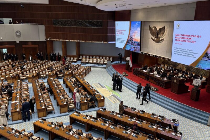 DPR gelar Rapat Paripurna setujui RUU Satu Data Indonesia serta aturan Pelindungan Ketenagakerjaan, Selasa (6/10/2026).(poto: kompas.com).