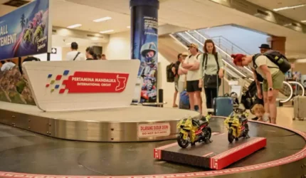 Bandara Internasional Lombok hadirkan atmosfer balap jelang MotoGP 2026 guna dorong potensi sport tourism dan ekonomi lokal masyarakat NTB.