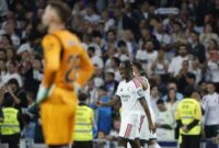 Yan Diomande merayakan gol perdananya untuk Real Madrid saat melawan Villarreal di Santiago Bernabeu, 10 Oktober 2026.(poto: kompas.com).