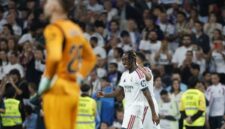 Yan Diomande merayakan gol perdananya untuk Real Madrid saat melawan Villarreal di Santiago Bernabeu, 10 Oktober 2026.(poto: kompas.com).
