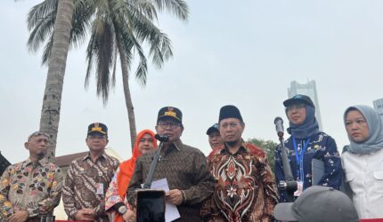 Gubernur DKI Jakarta Pramono Anung memuji aksi mahasiswa di Bundaran HI yang tertib tanpa merusak fasilitas publik. Simak fakta lengkapnya.