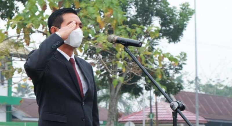 Bupati Batang Hari Mhd. Fadhil Arief memimpin langsung upacara Hari Kesaktian Pancasila 2026 tingkat kabupaten yang berlangsung di Lapangan Alun-Alun Batang Hari, Kamis (1/10/2026).(poto: jamberita.com).