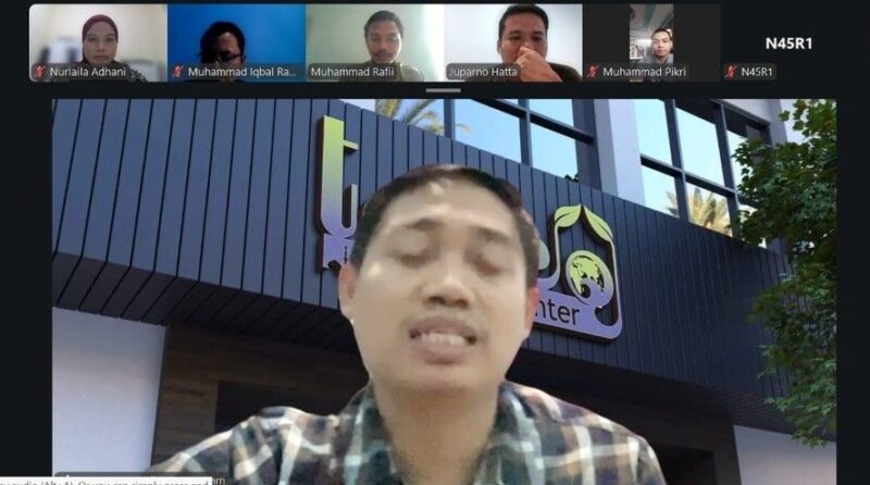 Suasana webinar penelitian “Harmoni Kultural Muslim dan Hindu di Lombok”.(poto: jambiprima.com).