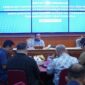 Gubernur Jambi Al Haris memimpin langsung rapat koordinasi lintas instansi di Rumah Dinas Gubernur Jambi pada Sabtu malam (17/10/2026).(poto: istimewa).