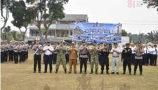 Wali Kota Jambi, Maulana, menghadiri langsung apel gelar pasukan di Lapangan Hijau Polresta Jambi pada Senin (26/10/2026).(poto: jambiprima.com).