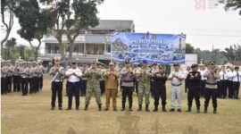 Wali Kota Jambi, Maulana, menghadiri langsung apel gelar pasukan di Lapangan Hijau Polresta Jambi pada Senin (26/10/2026).(poto: jambiprima.com).
