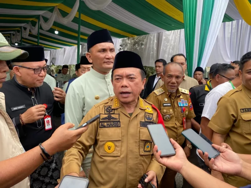 Gubernur Jambi Al Haris menghadiri rapat paripurna istimewa HUT Kabupaten Sarolangun ke-27 secara langsung pada Senin (12/10).(poto: metrojambi.com).